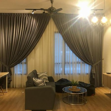 Zayah Homestudio near Bukit Jalil / Mines Seri Kembangan Bagian luar foto