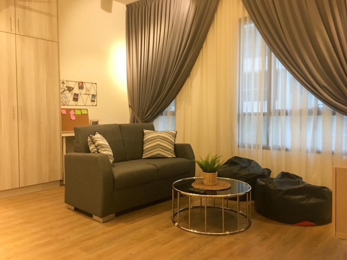 Zayah Homestudio near Bukit Jalil / Mines Seri Kembangan Bagian luar foto